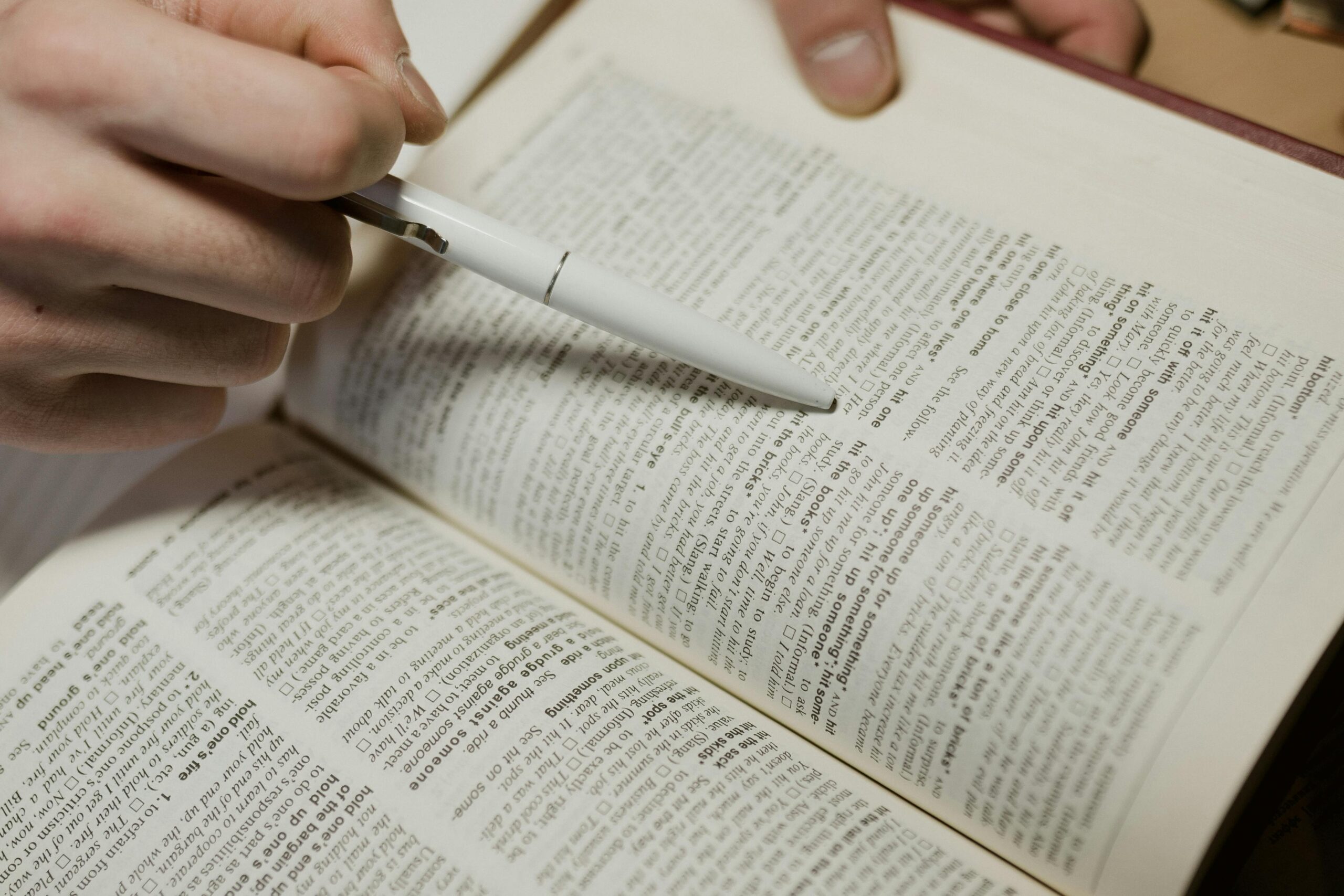 Is a formal or dynamic equivalence Bible translation better? pexels-tima-miroshnichenko-6550400